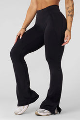 W285 - Elevate Flare Leggings