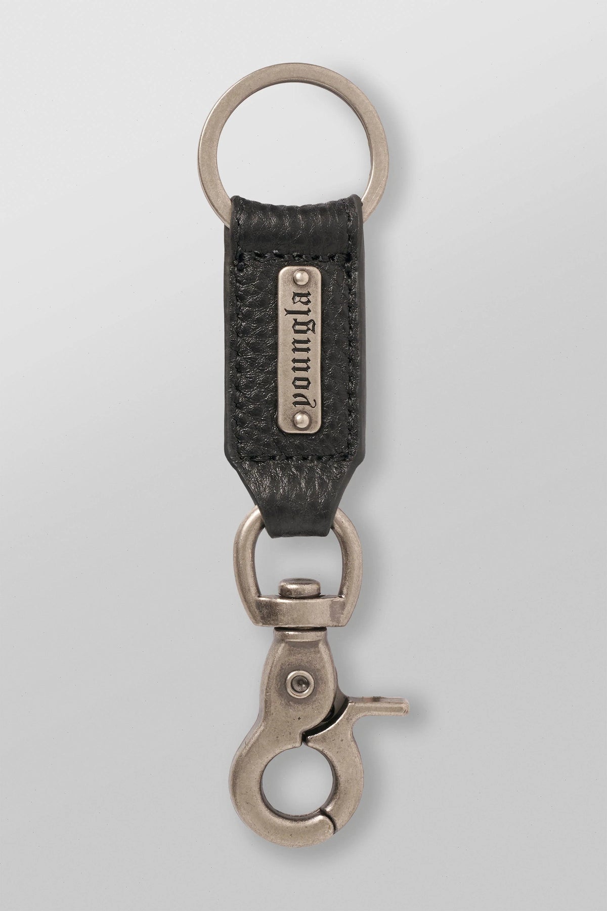 9052 - Leather Keychain